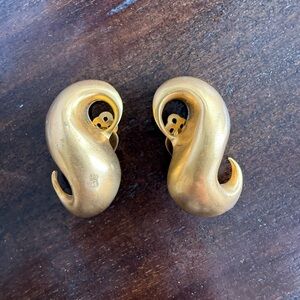 Robert Lee Morris Swirl Clip-On earrings